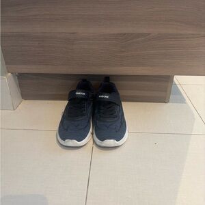 Boys navy blue Geox sneakers